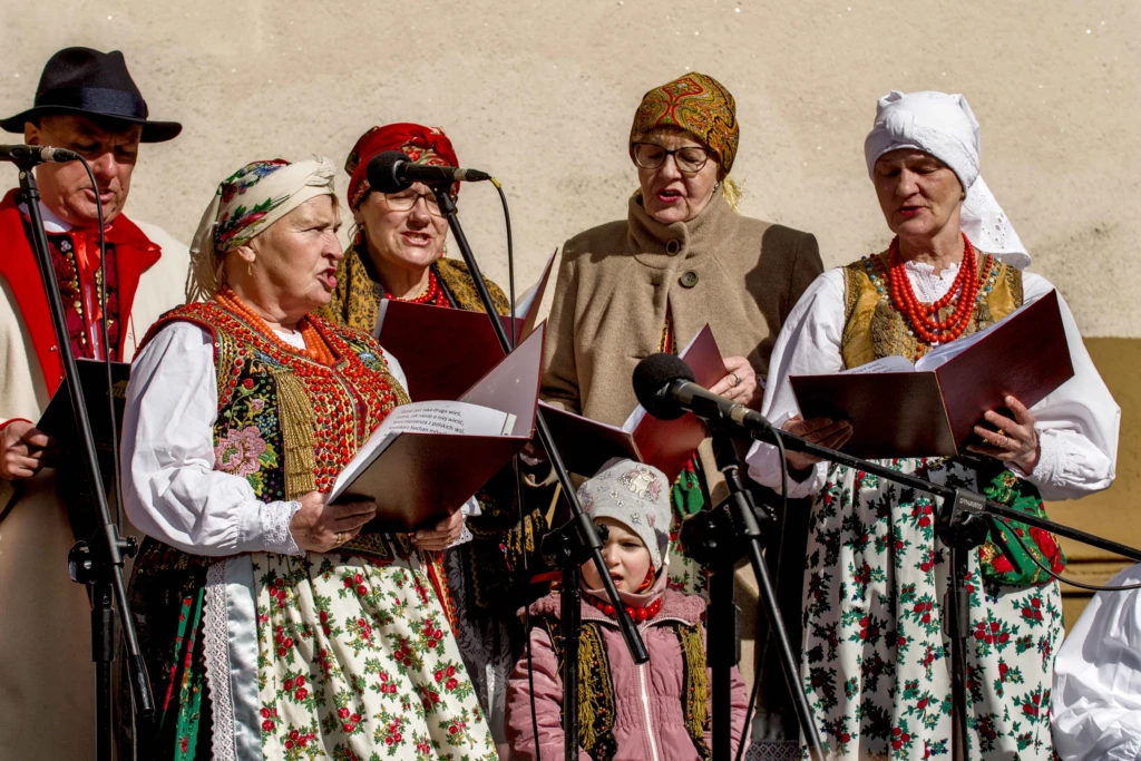 Po Emausie słów kilka…